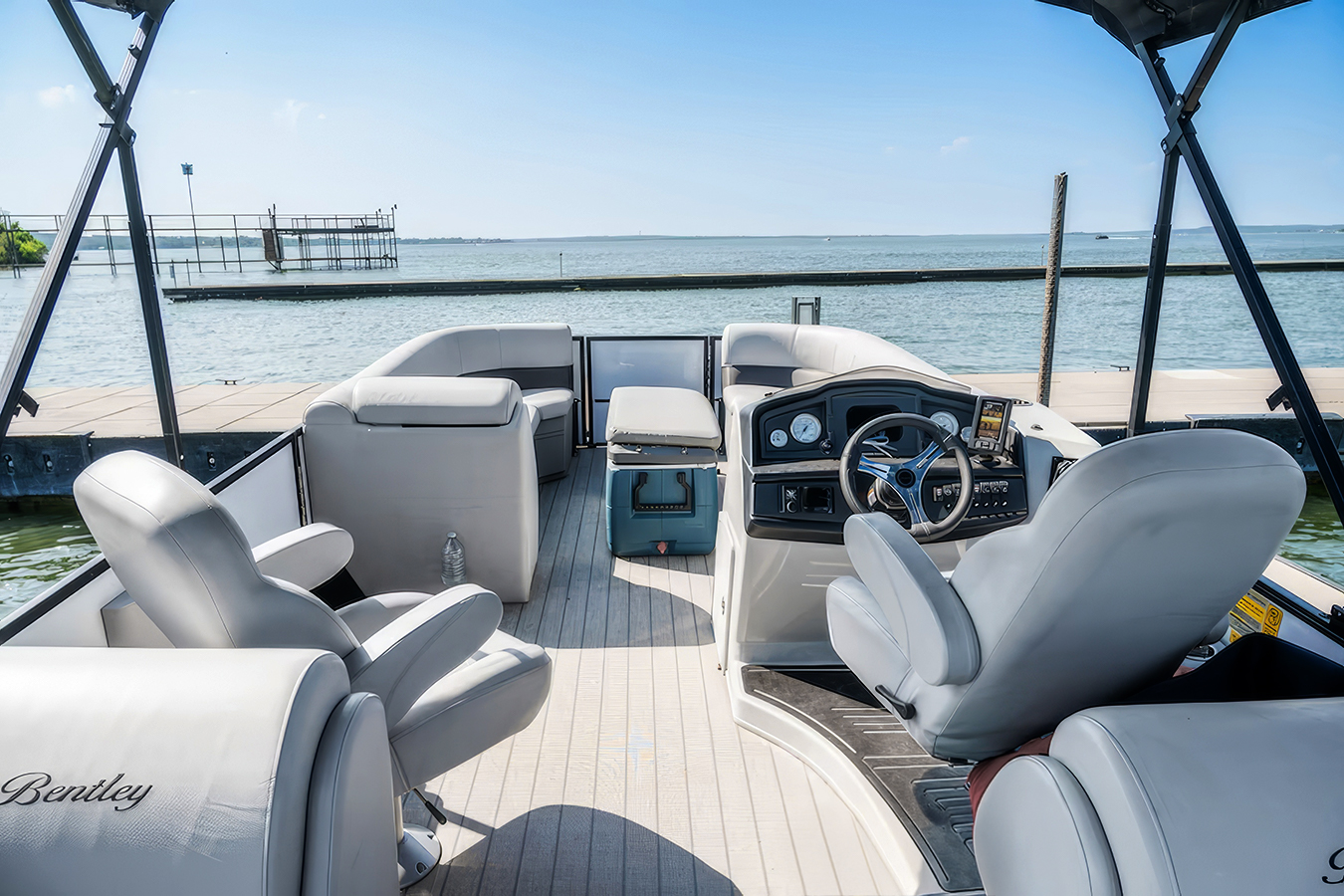 Bennington Pontoon — deck view